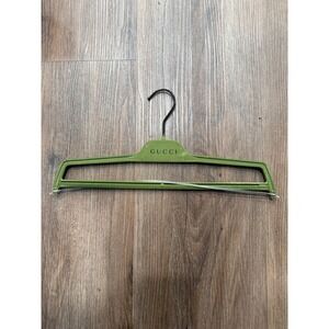 Gucci Lime Green Velvet Flocked Slim Hanger with Black Swivel Hook‎ Luxury 14.5"
